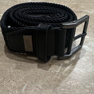 NWOT Nike black belt